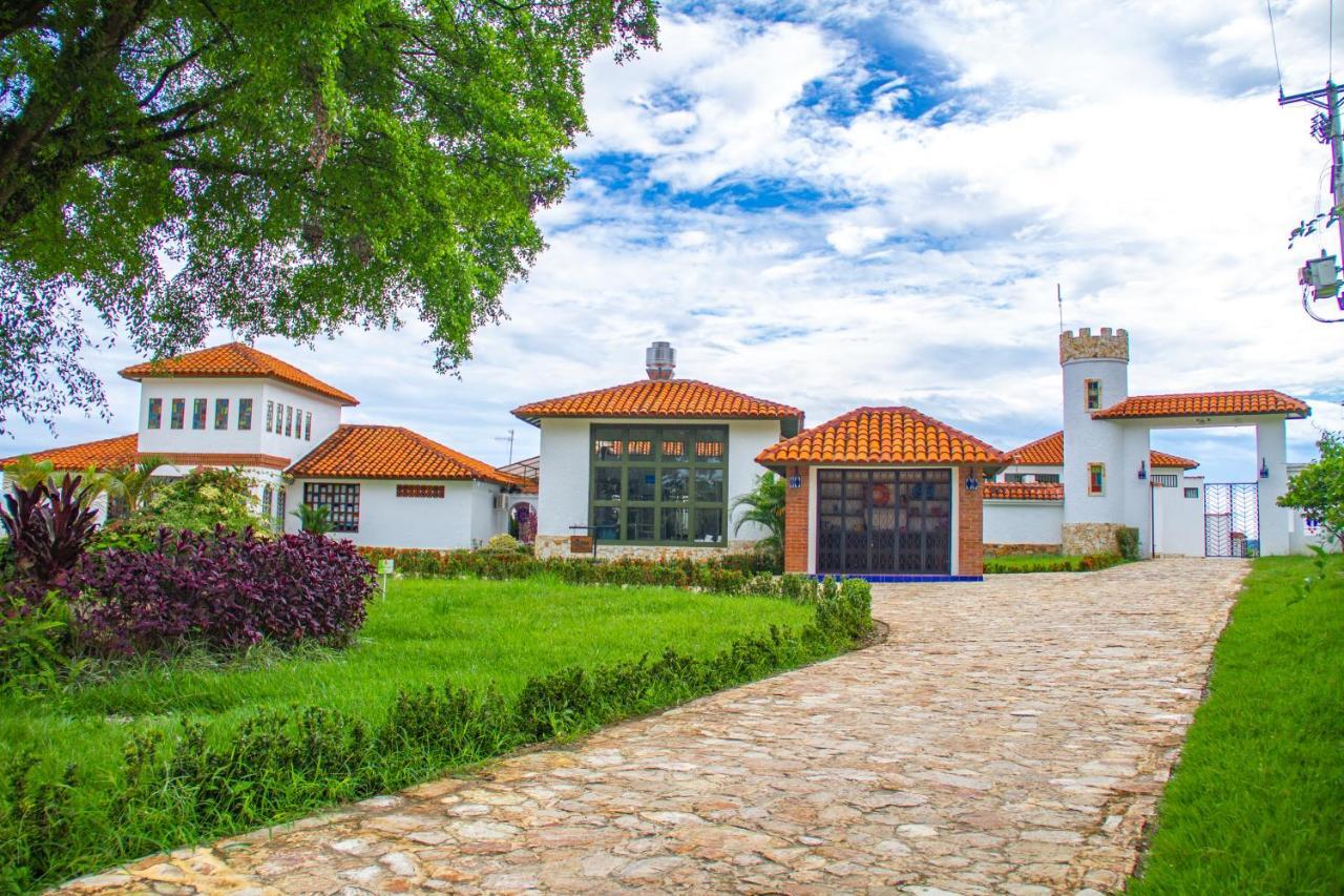 Casa Bohemia - Resort De Cerveza Y Vino Кампоалегре Экстерьер фото